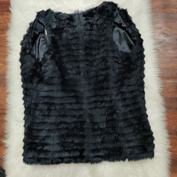 A/X Armani Exchange  Black Faux Fur Full Zip Front Sleeveless Vest Women's S/P - Picture 3 of 14